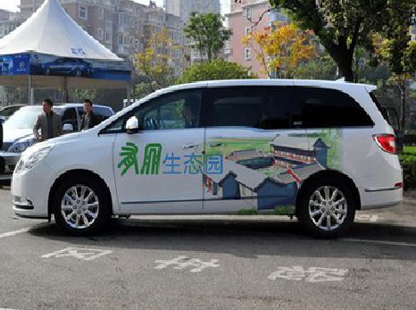 龙南户外车贴喷绘如何保持效果?